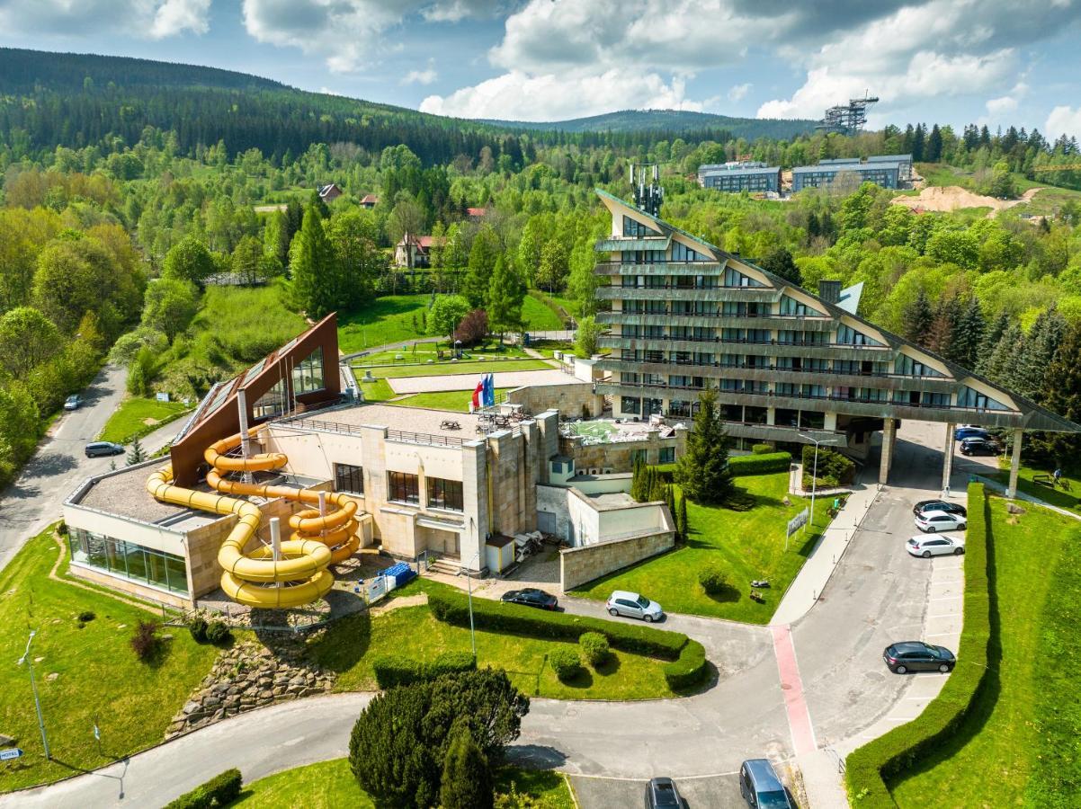 因特费里水上公园体育酒店 Świeradów-Zdrój 外观 照片